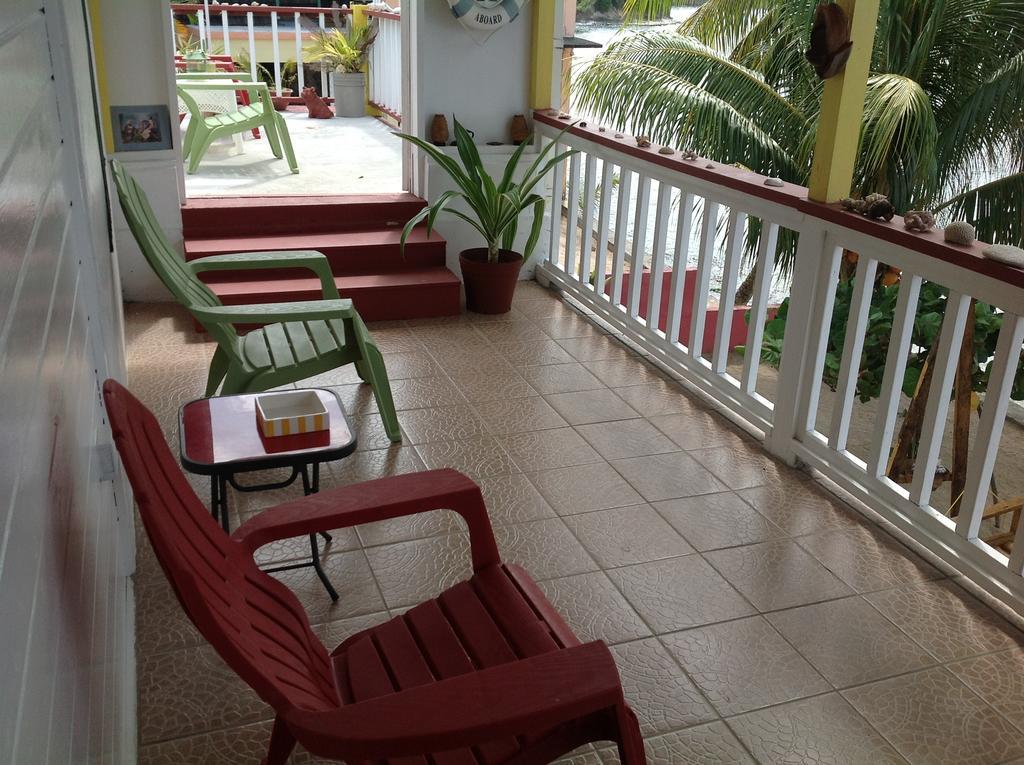 Rainbow Beach Apartments & Rooms Calibishie ห้อง รูปภาพ