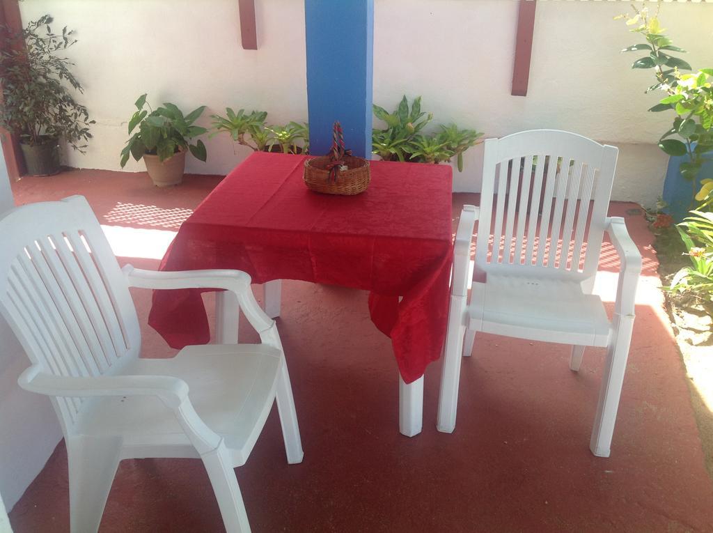Rainbow Beach Apartments & Rooms Calibishie ภายนอก รูปภาพ