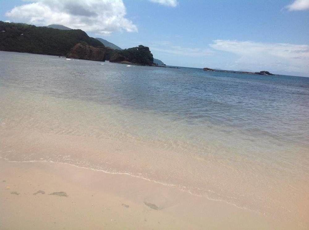 Rainbow Beach Apartments & Rooms Calibishie ภายนอก รูปภาพ
