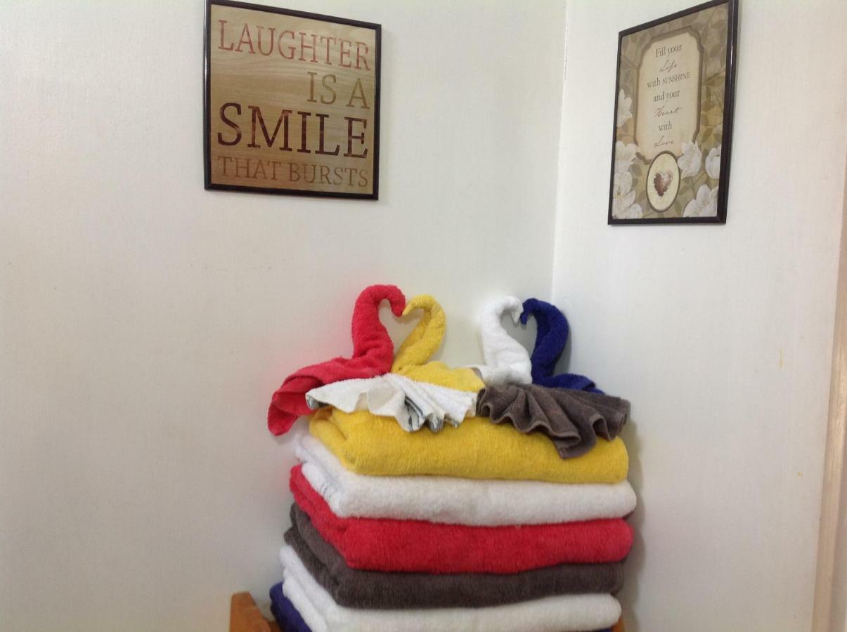 Rainbow Beach Apartments & Rooms Calibishie ภายนอก รูปภาพ